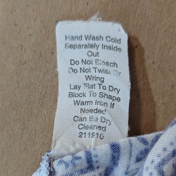 CAbi Size Small Sleeveless Navy and White Crossover Top - Picture 15 of 15